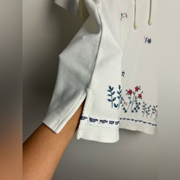 VTG Y2K Henley Tie M Waffle knit Floral Embroidered White Top Womens Grandmacore - Picture 6 of 12